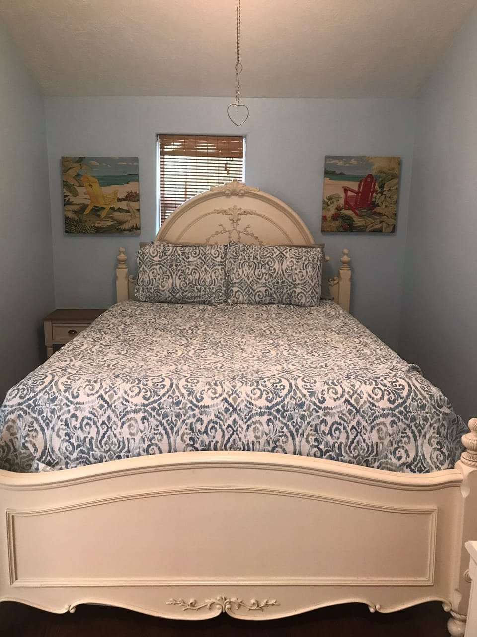Queen Bed