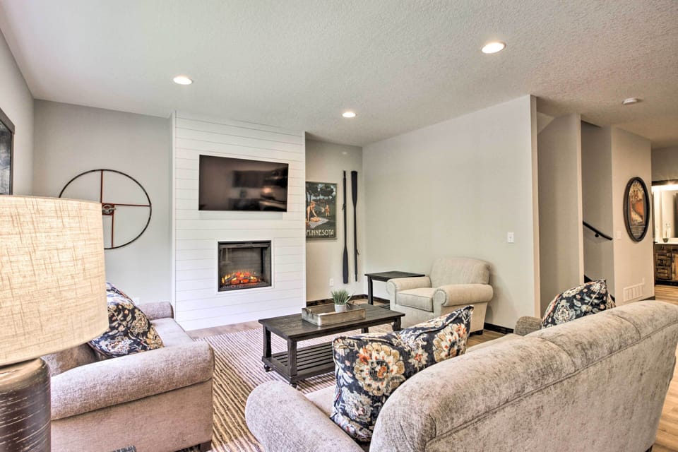 Nisswa Vacation Rental | 5BR | 5BA | 3,250 Sq Ft | 2 Stories | Stairs Required