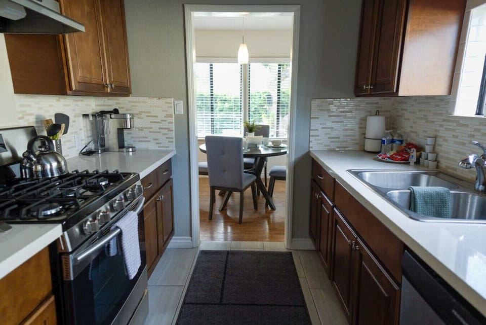 Open link to view a 3D VIRTUAL TOUR of the property: https://my.matterport.com/show/?m=3dNiqLmrnQk