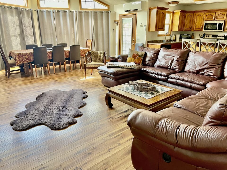 Living/dining/kitchen