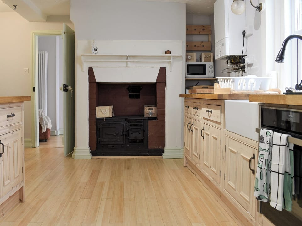 Kitchen/diner | Brook Cottage, Dawlish