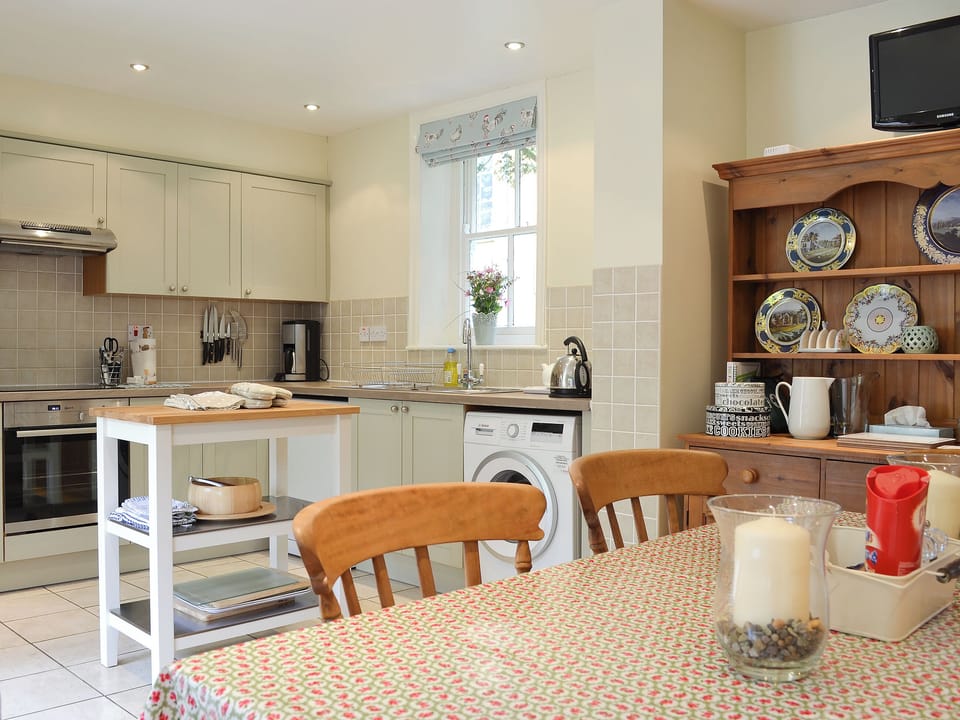Traditional dining kitchen | Laundry Cottage - Thorpe Hall Cottages, Rudston, near Bridlington