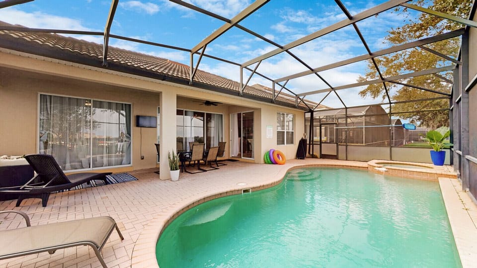 Private pool and heated sauna