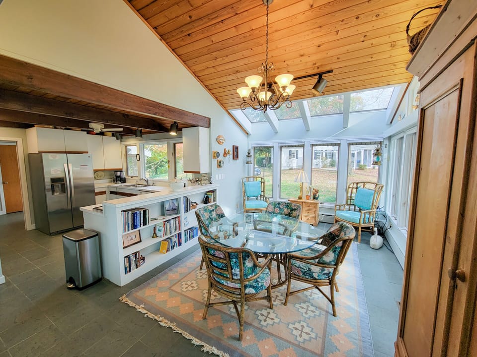 Start your day w/ natural light in our thoughtfully designed breakfast room 