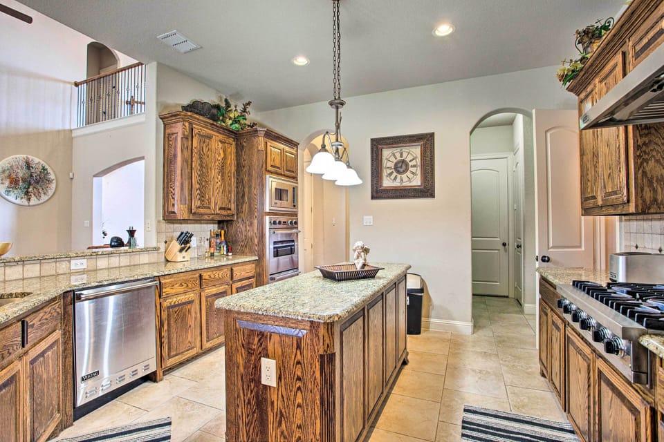 Kitchen | Fully Equipped