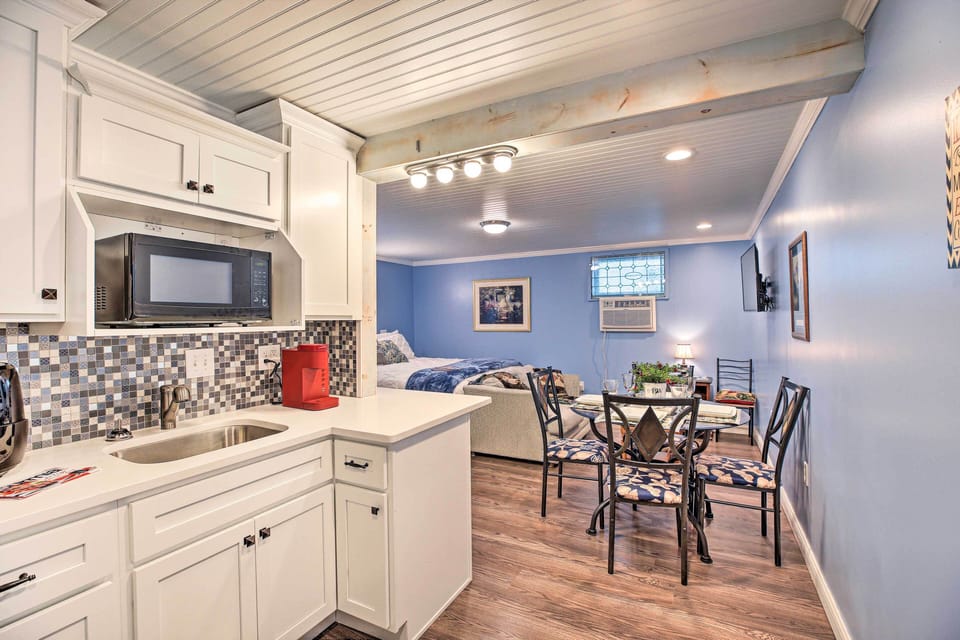 Kitchen | Complimentary Spices