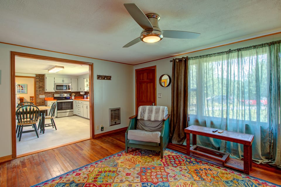 Living room into kitchen view.