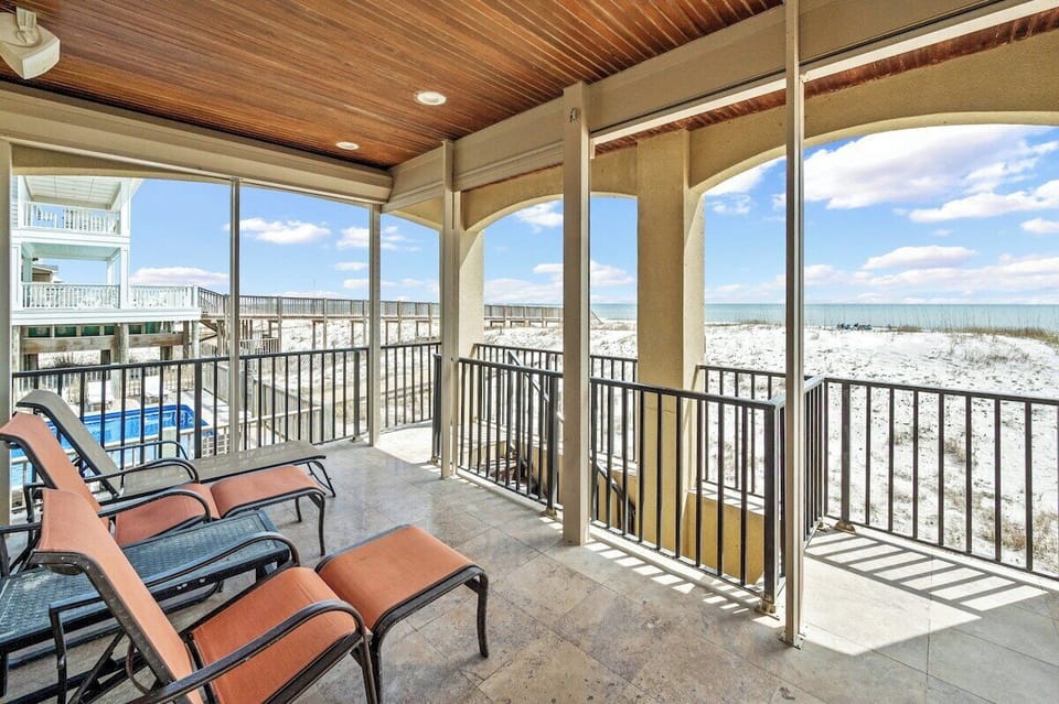 2nd Floor Balcony