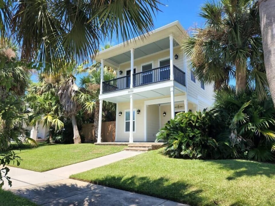 Front of the Home - Full Home to be rented 