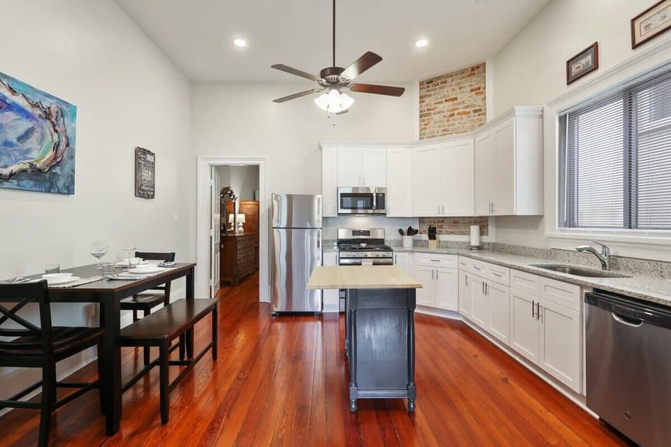 Kitchen / dining