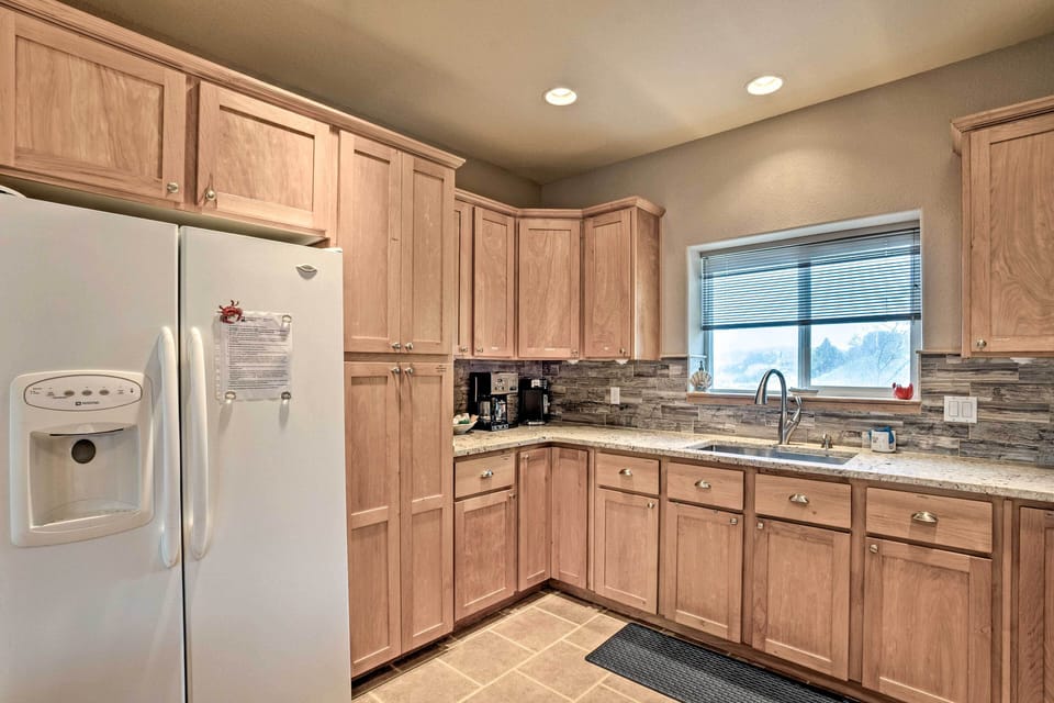 Kitchen | Drip Coffee Maker | Toaster