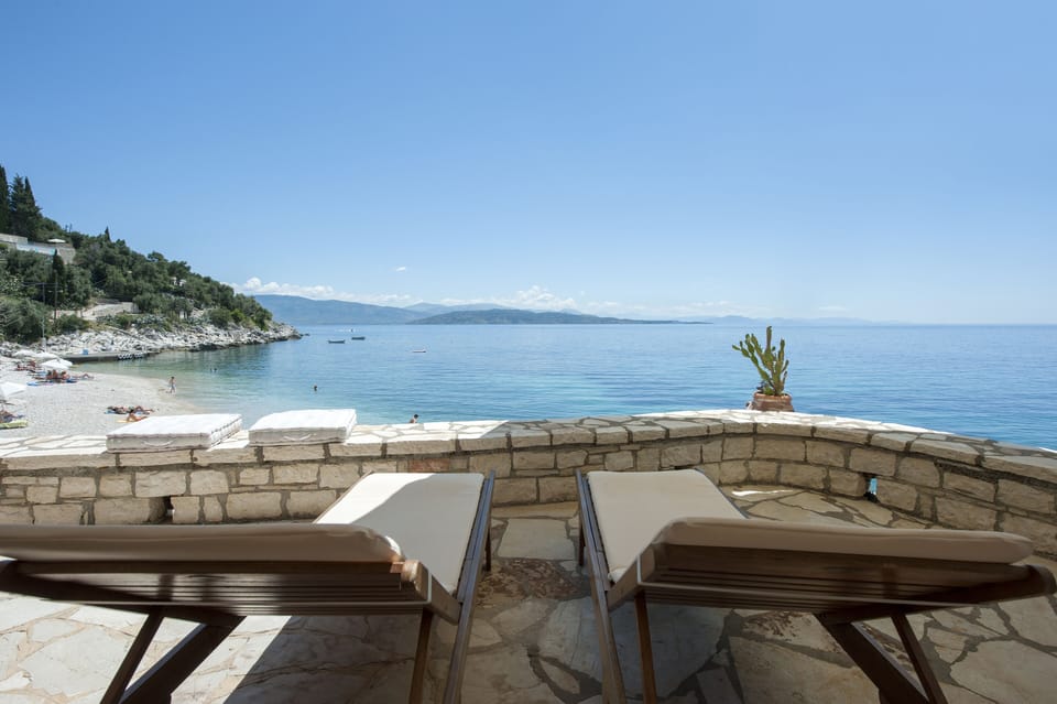 Bijou Sea View and Kaminaki beach