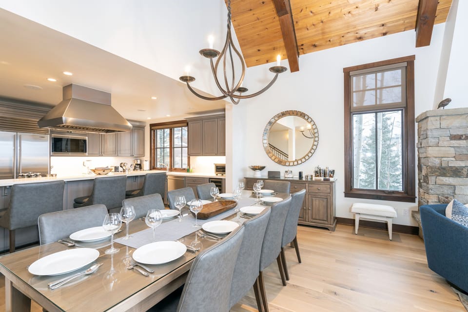 3.02-mountain-village-aspens-at-courcheval-dining-room-2