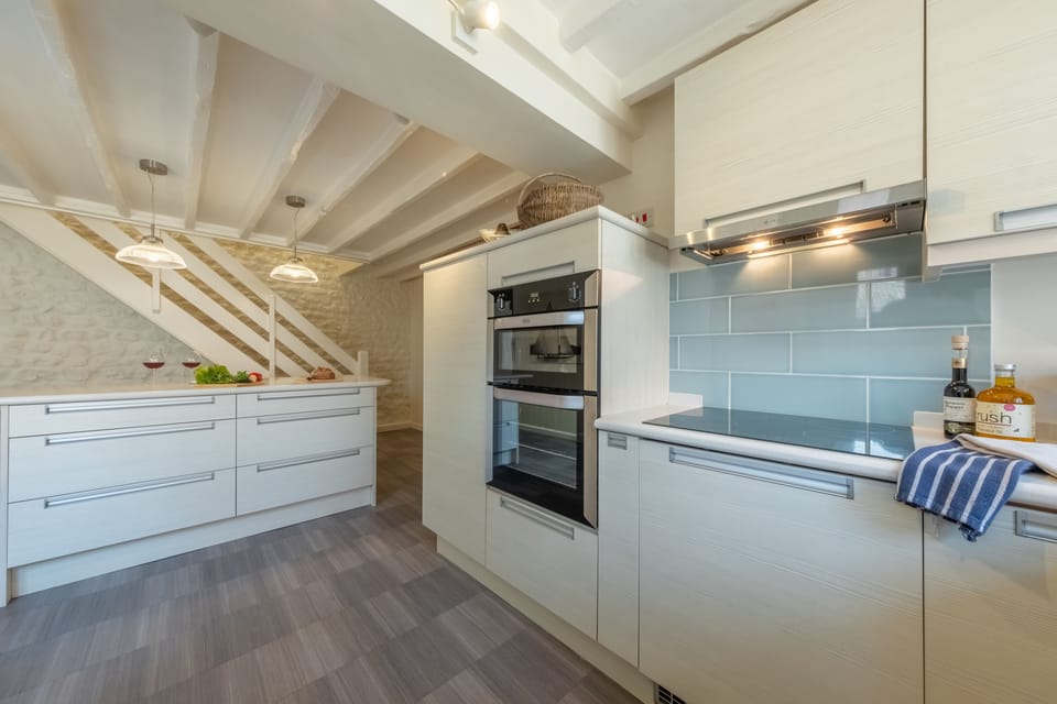 Ground floor: Kitchen
