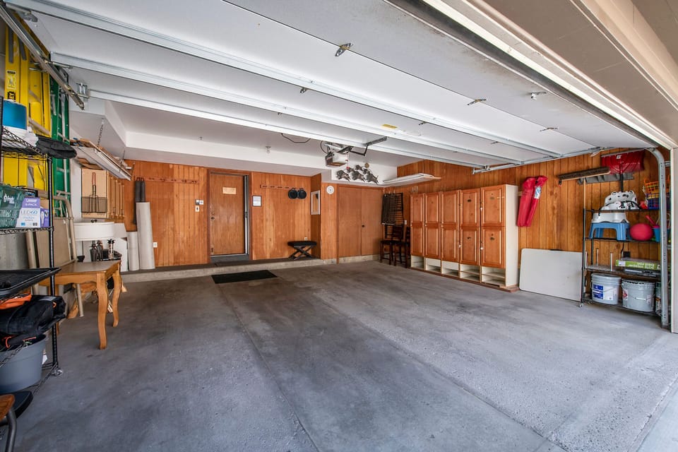 Attached 2 car garage