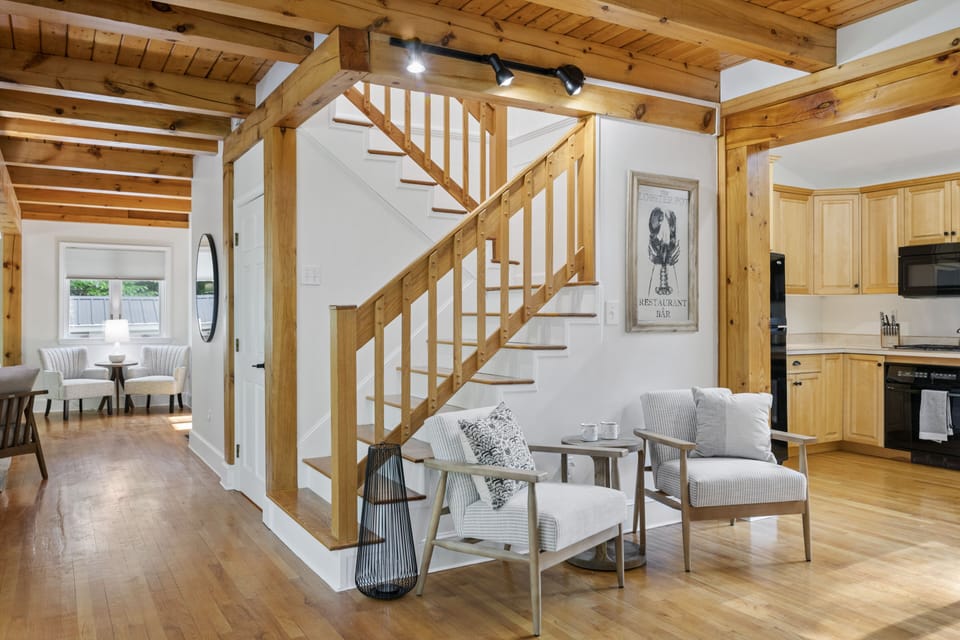 To upstairs