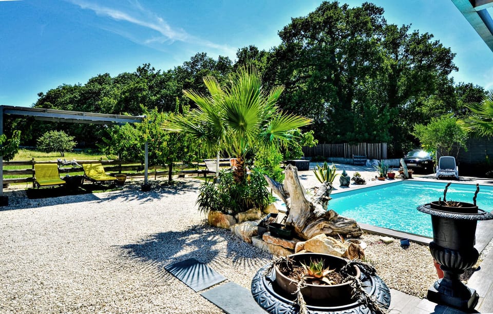 pool