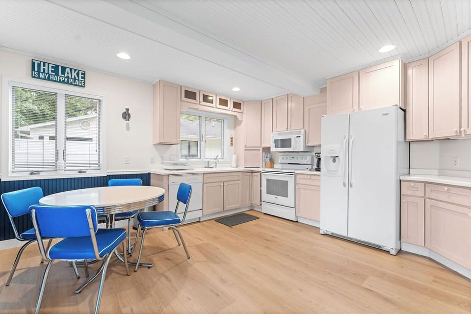 Fully stocked kitchen.