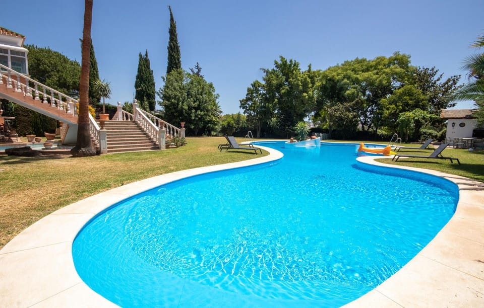 pool