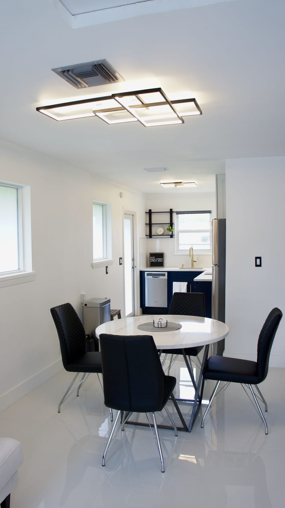 Marble Table with 4 chairs, dimmable lights, step stool, auto-open/close garbage
