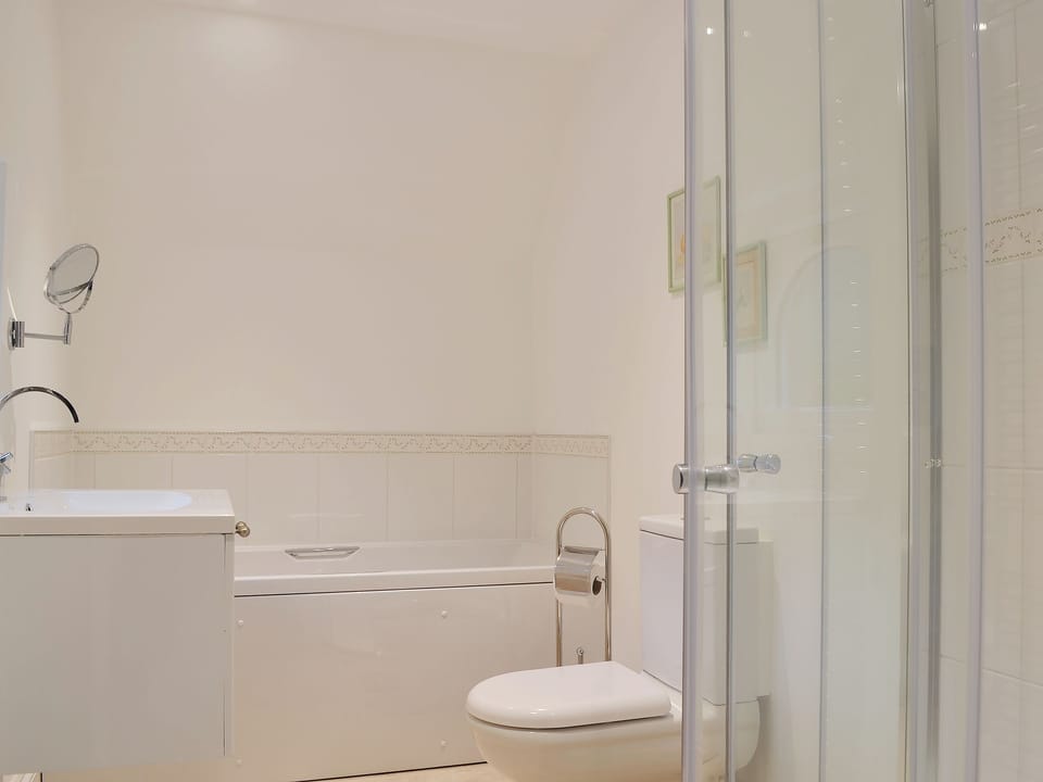Bathroom | 1 School Cottages, Troutbeck Bridge