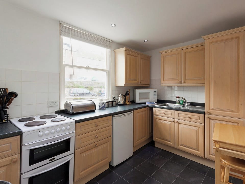 Kitchen | Snugglers Cove, Dartmouth