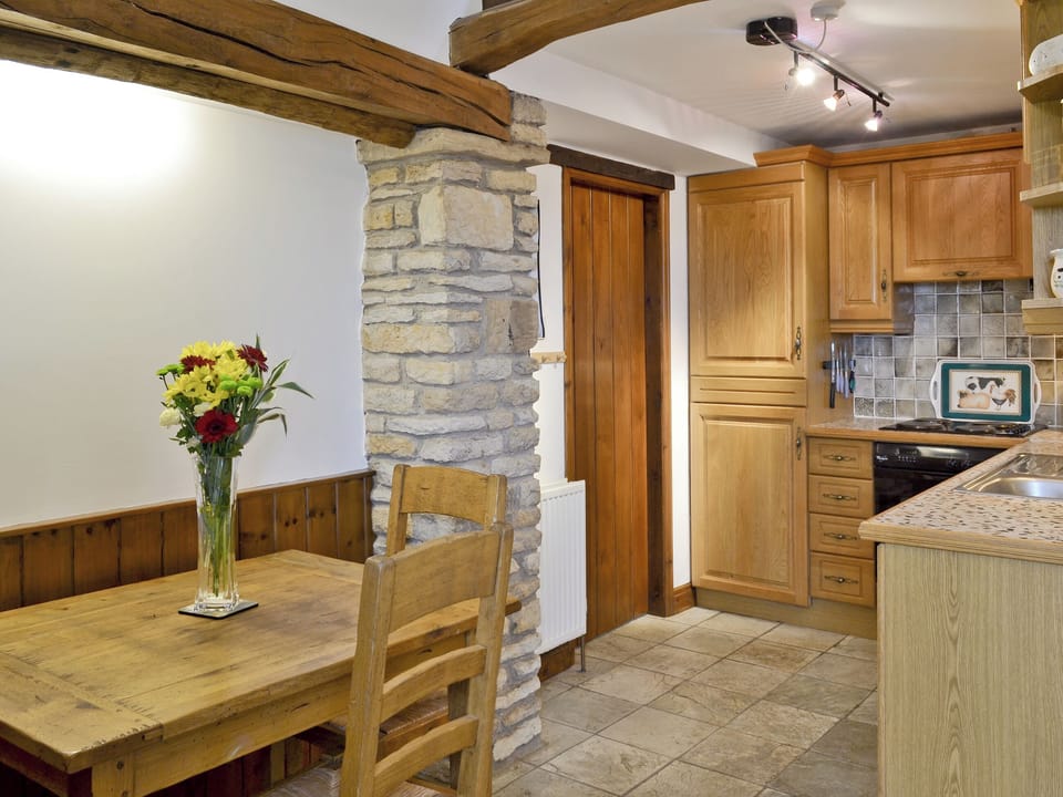 Open plan living/dining room/kitchen | Jenny Spring, High Yedmandale near West Ayton