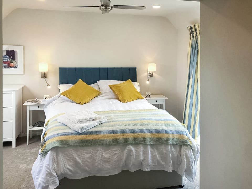Double en suite bedroom | Skal, Beadnell