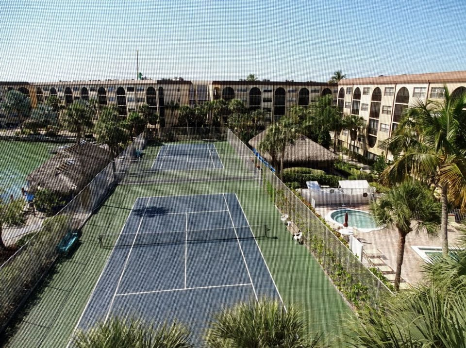 Tennis