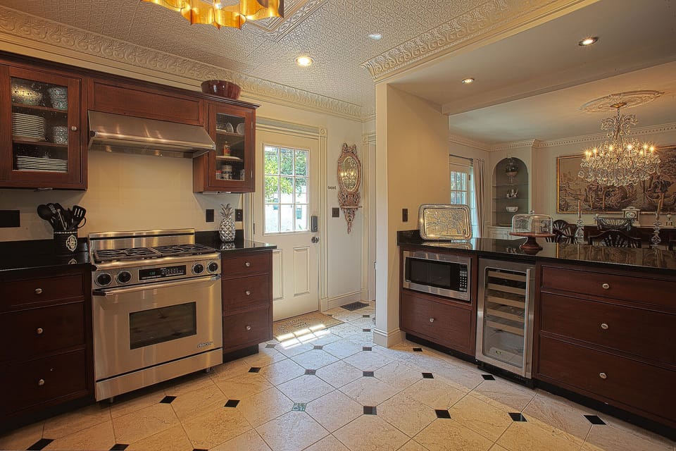 Private kitchen