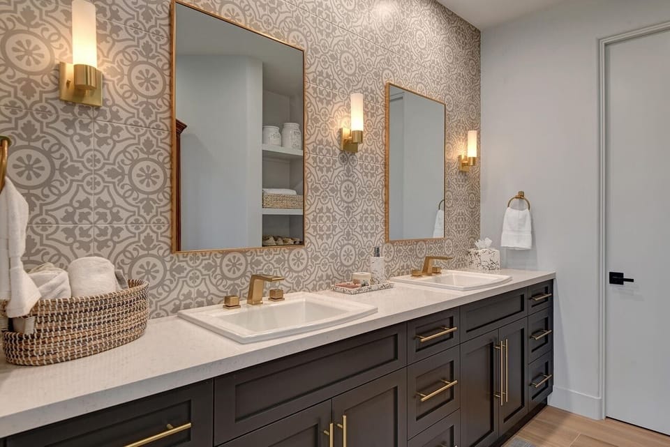 Primary house guest bedroom 1 bathroom