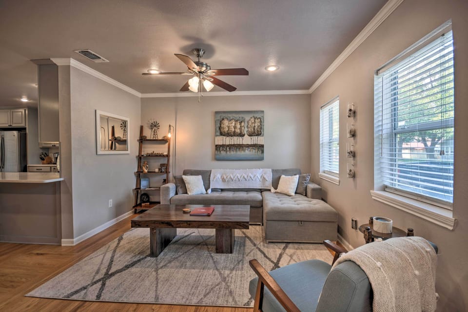 Living Room | Single-Story Home