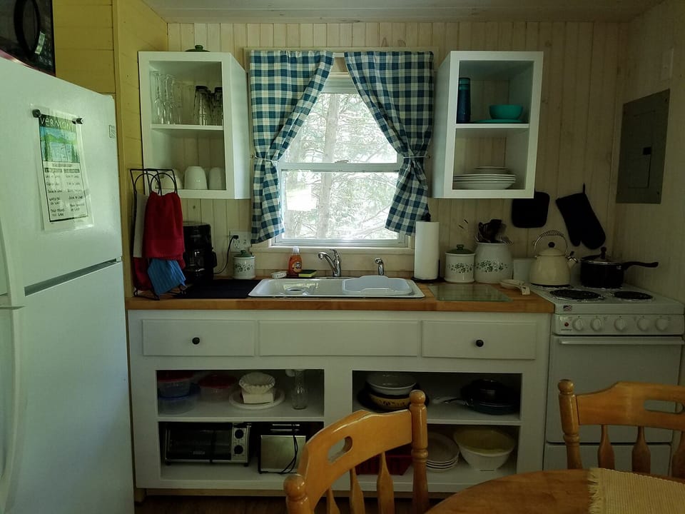 Cabins have full eat in kitchens - Cabin 3