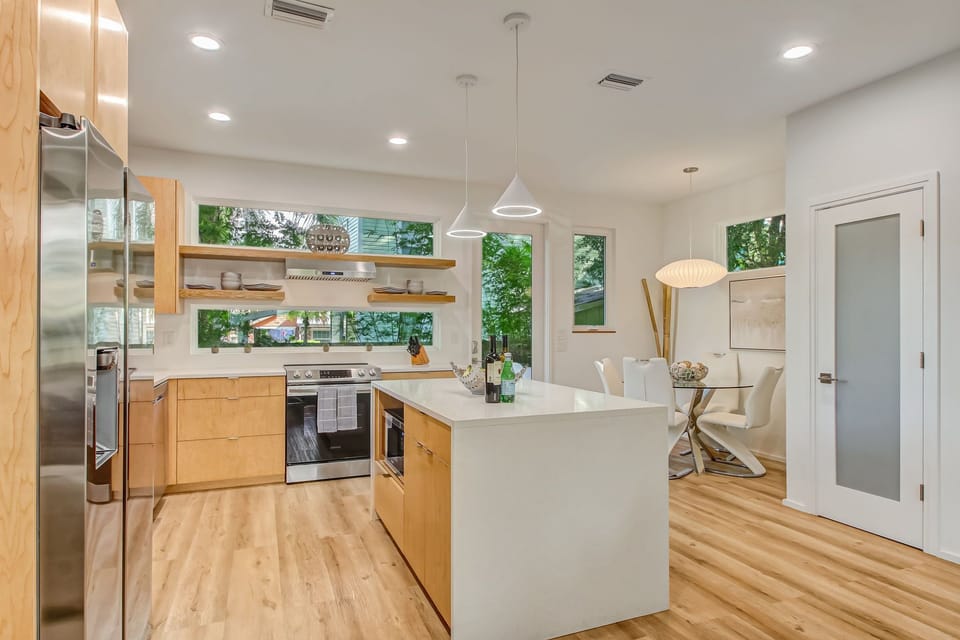 Fully equipped kitchen