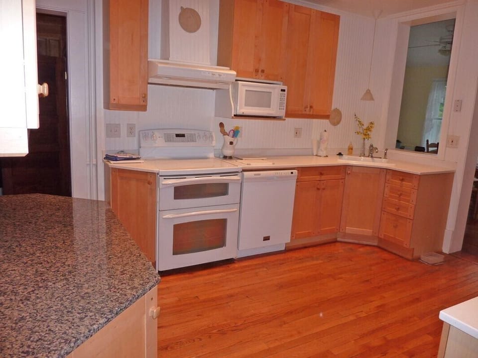 kitchen view of stove
