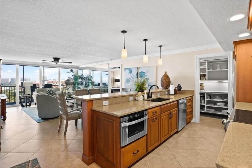 Kitchen Full View