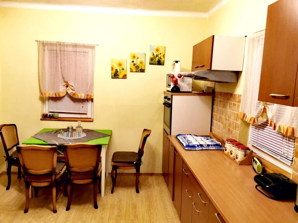 Kitchen area