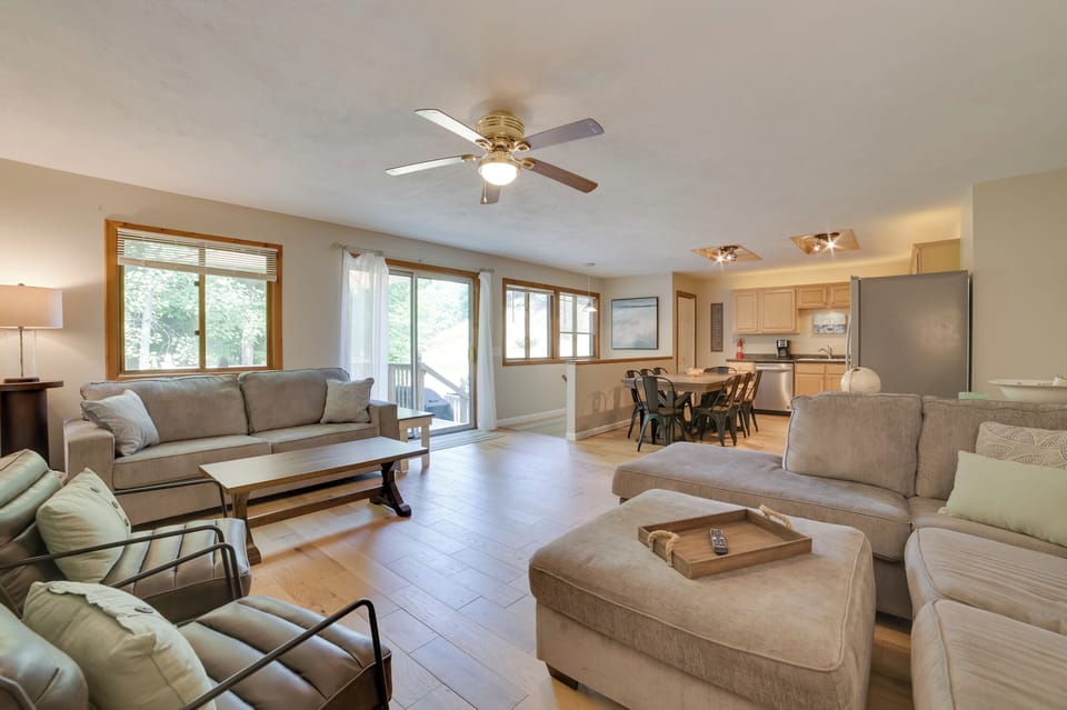 Rapid City Vacation Rental | 3BR | 2BA | 1,200 Sq Ft | Steps Required for Access