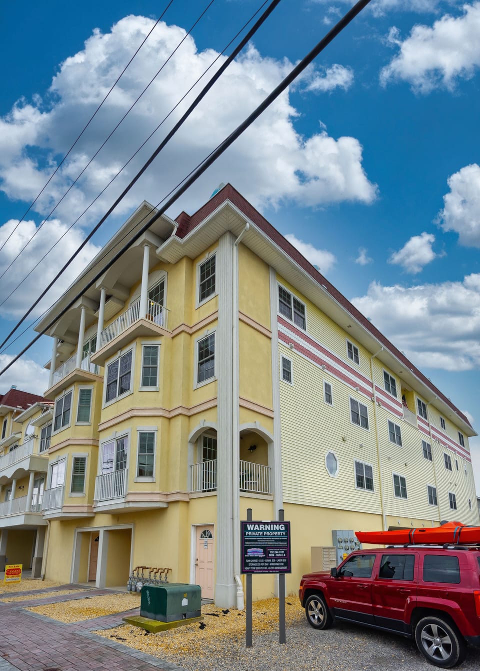 Dupont  Street  View