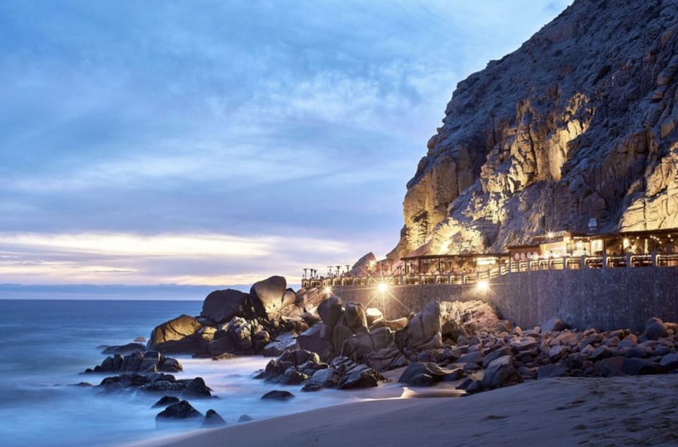 Restaurant at Resort - El Farallon