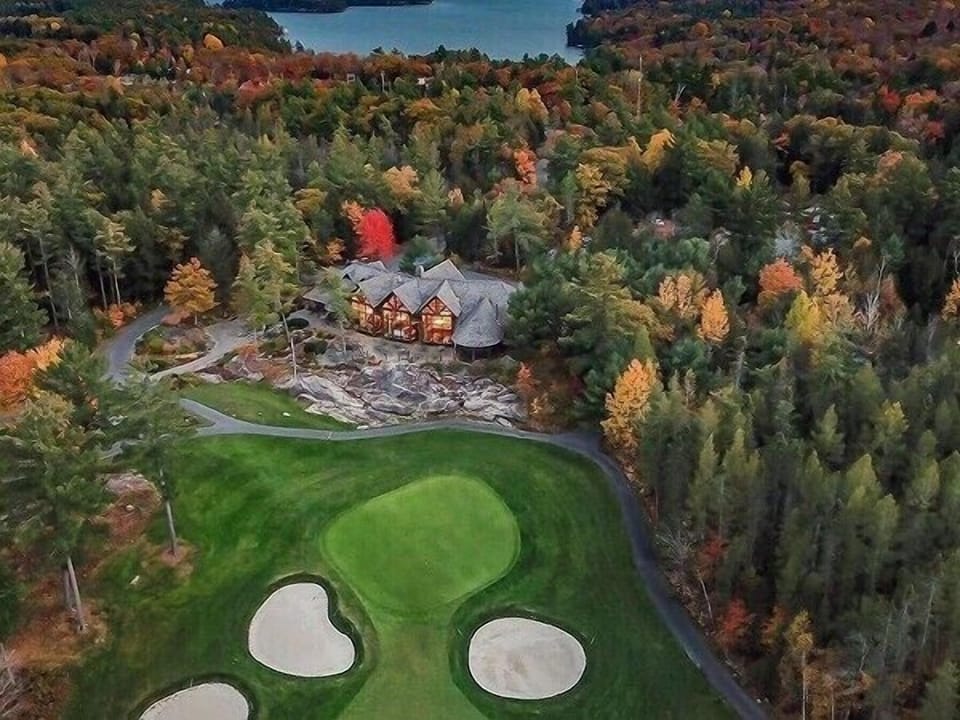 Rocky Crest Resort and Golf 5 Minute Drive Away 