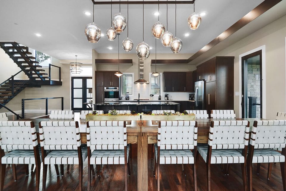 The Summit 85 has all the modern luxury appointments and amenities