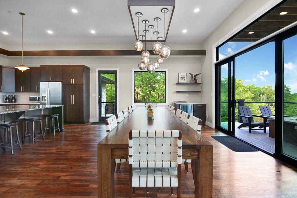 Plenty of space to sit and gather with family and friends at The Summit 85