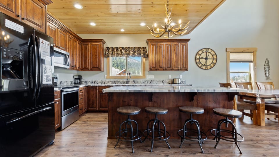 Kitchen Island