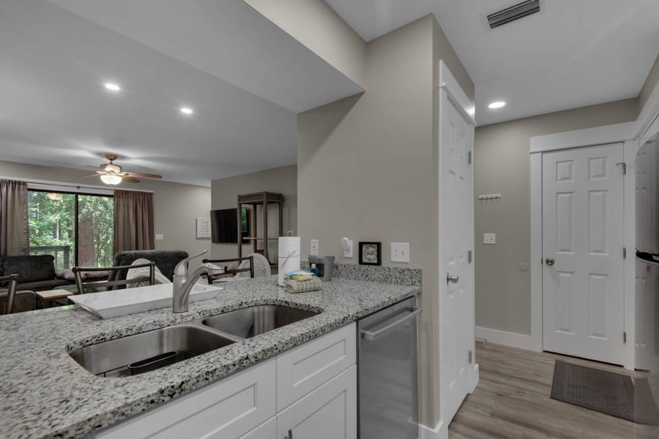 Open kitchen