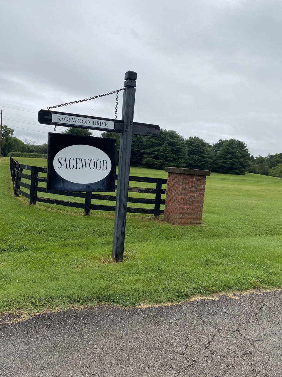 Sign at end of Sagewood drive