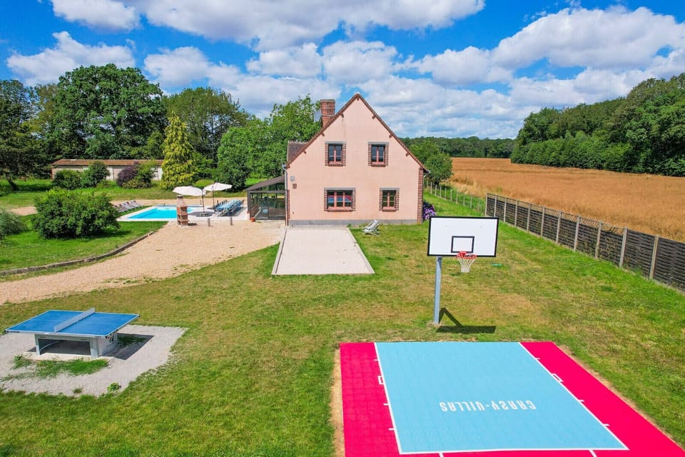 Sport court