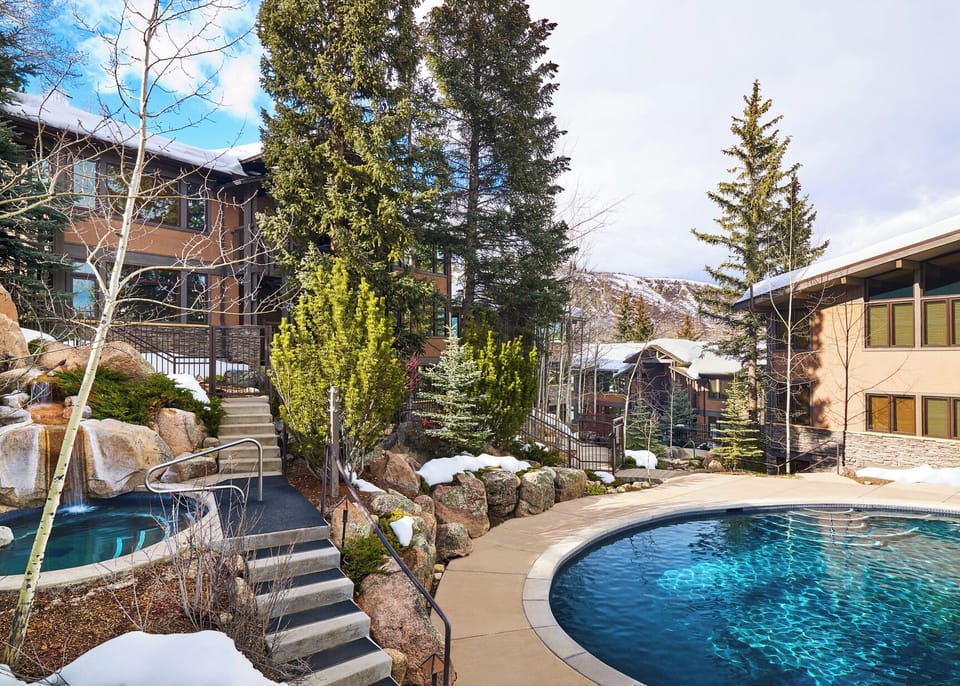 Outdoor Heated Pool & Hot Tub