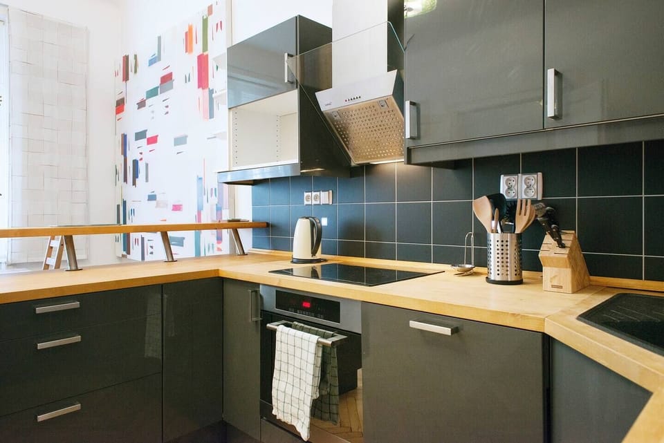 Kitchen / dining room