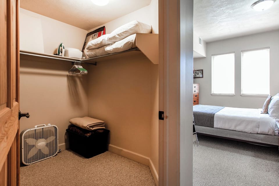 Bedroom 2 Closet / Storage